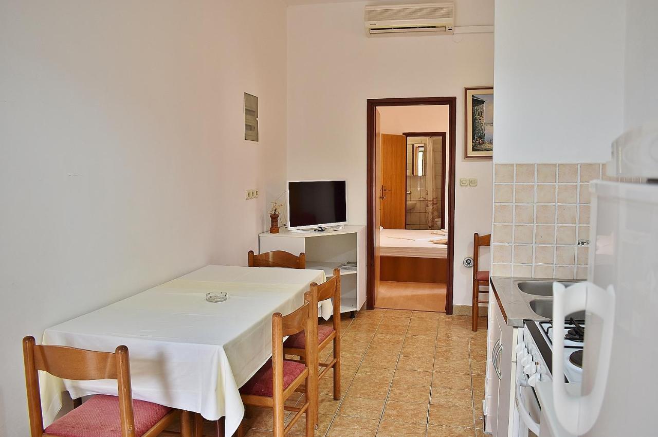 Apartament Banjol Exteriör bild