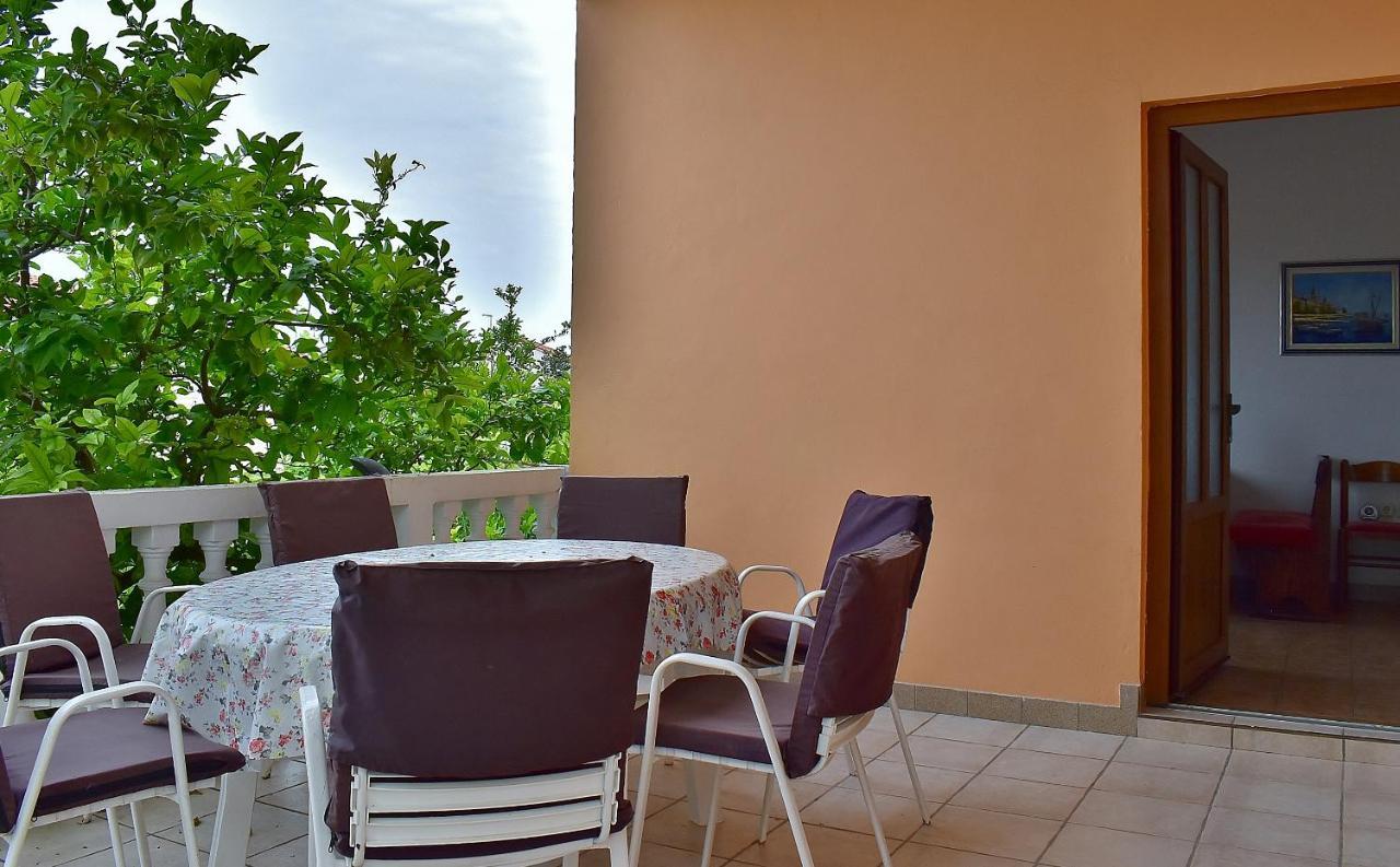 Apartament Banjol Exteriör bild