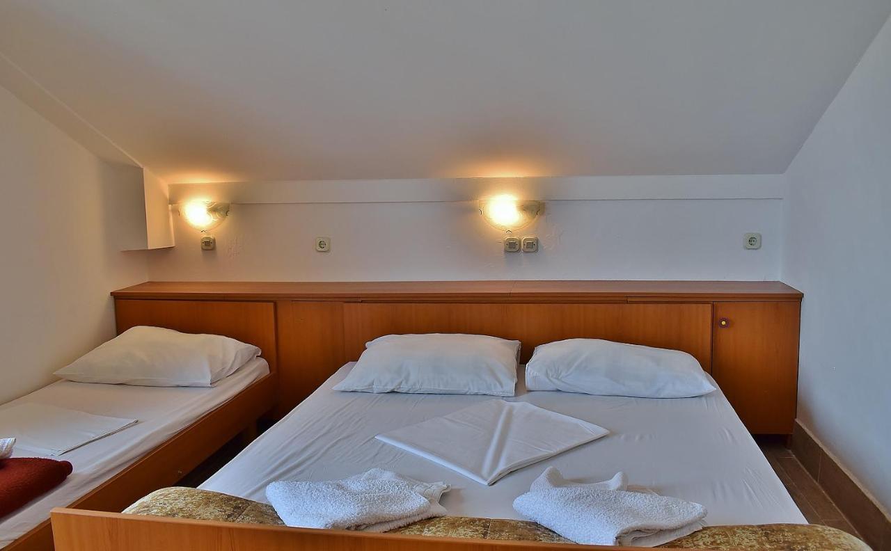 Apartament Banjol Exteriör bild