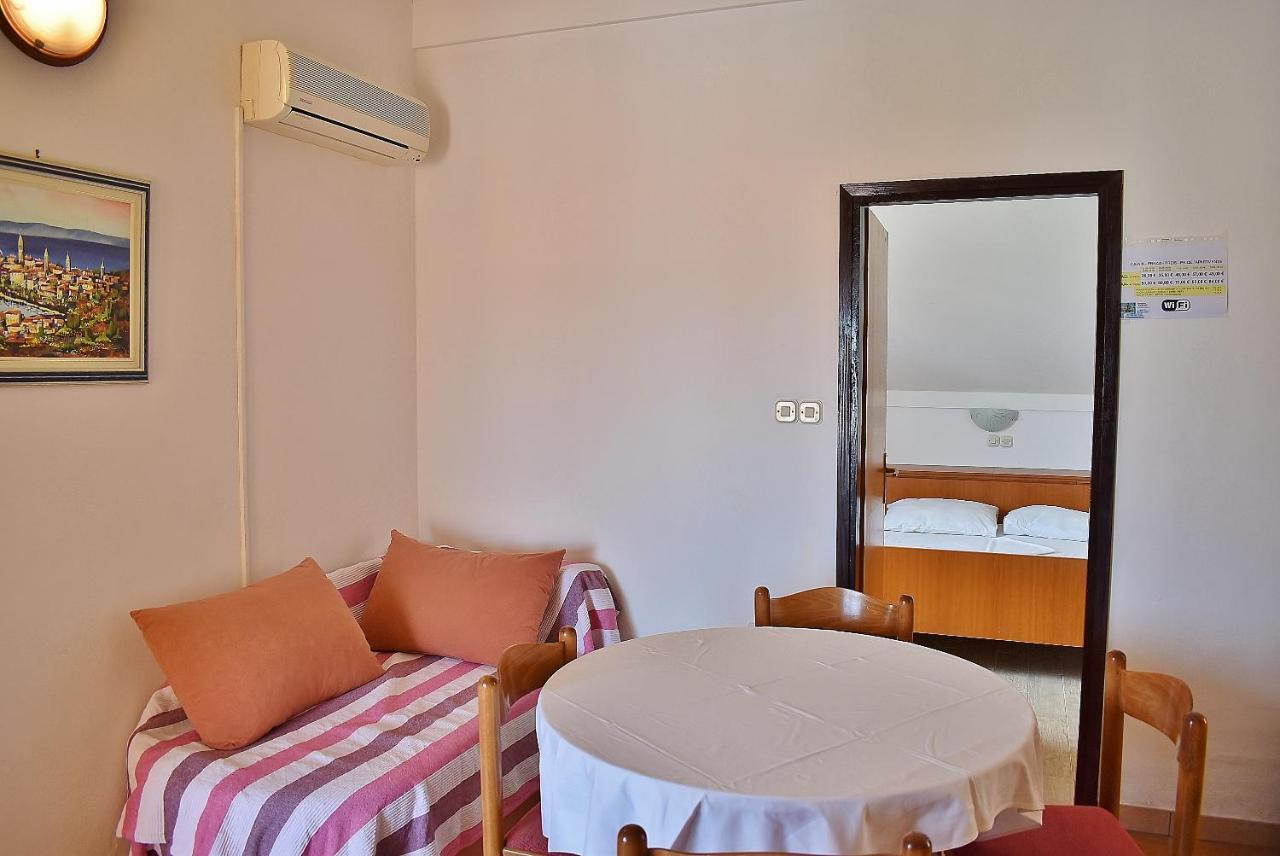 Apartament Banjol Exteriör bild