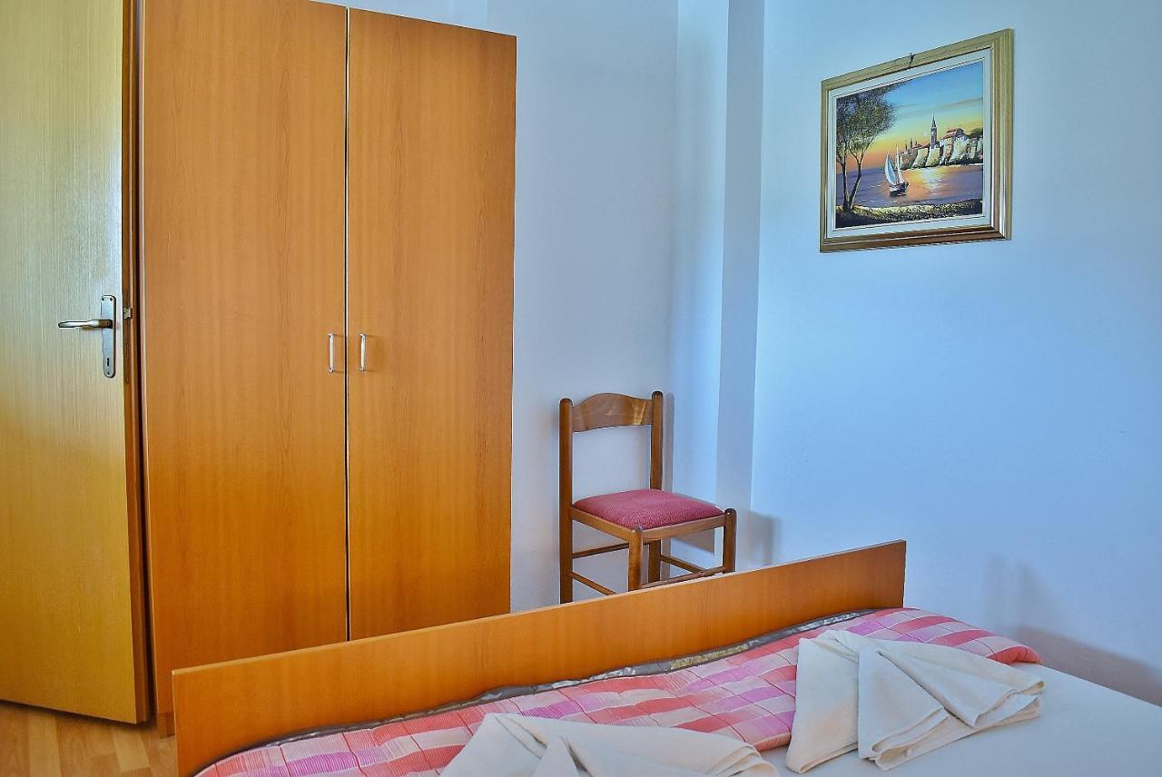 Apartament Banjol Exteriör bild
