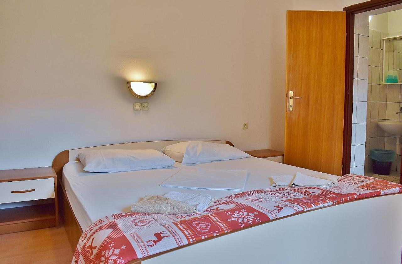 Apartament Banjol Exteriör bild