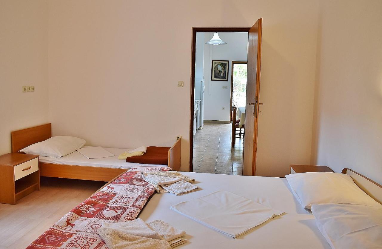 Apartament Banjol Exteriör bild